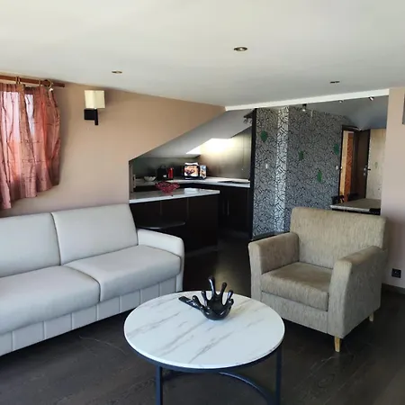 Seaviewparalia